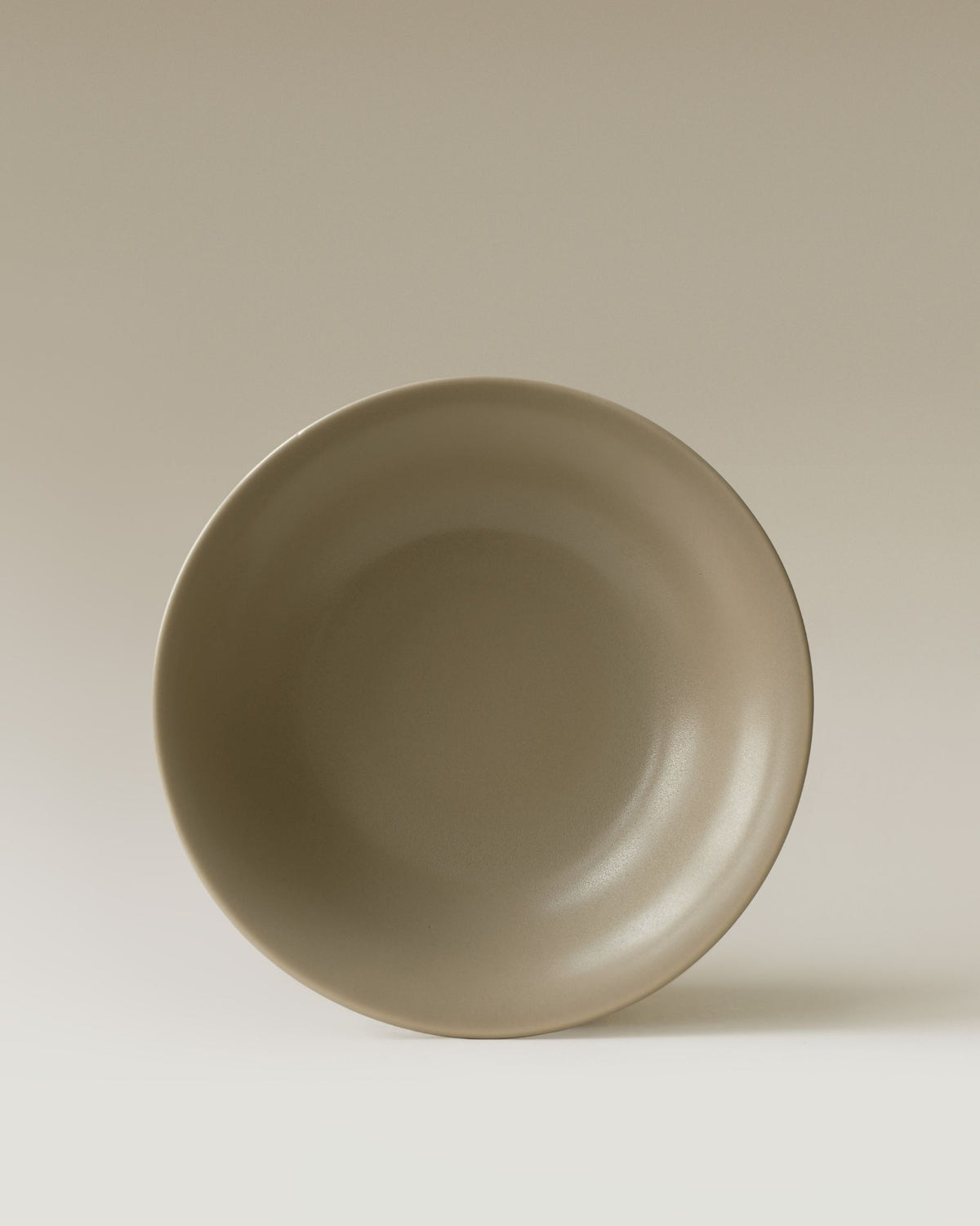 Tiefer Teller Afeto Taupe stehend Produktbild